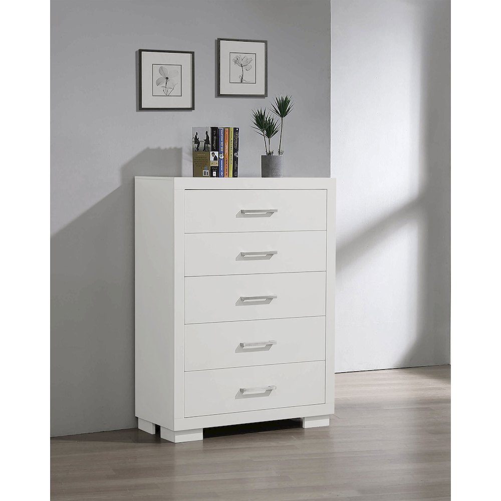 Jessica 5-drawer Bedroom Chest Cream White. Picture 11