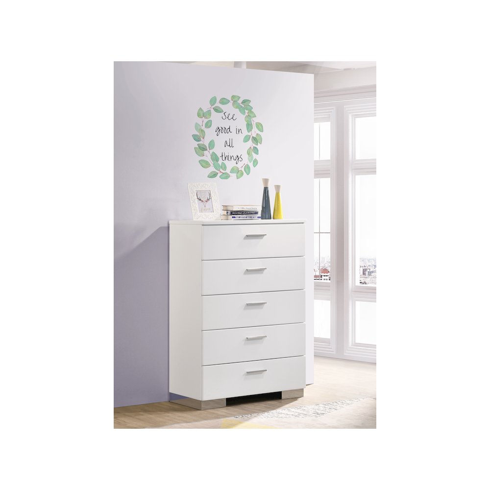 Felicity 5-drawer Bedroom Chest White High Gloss. Picture 11