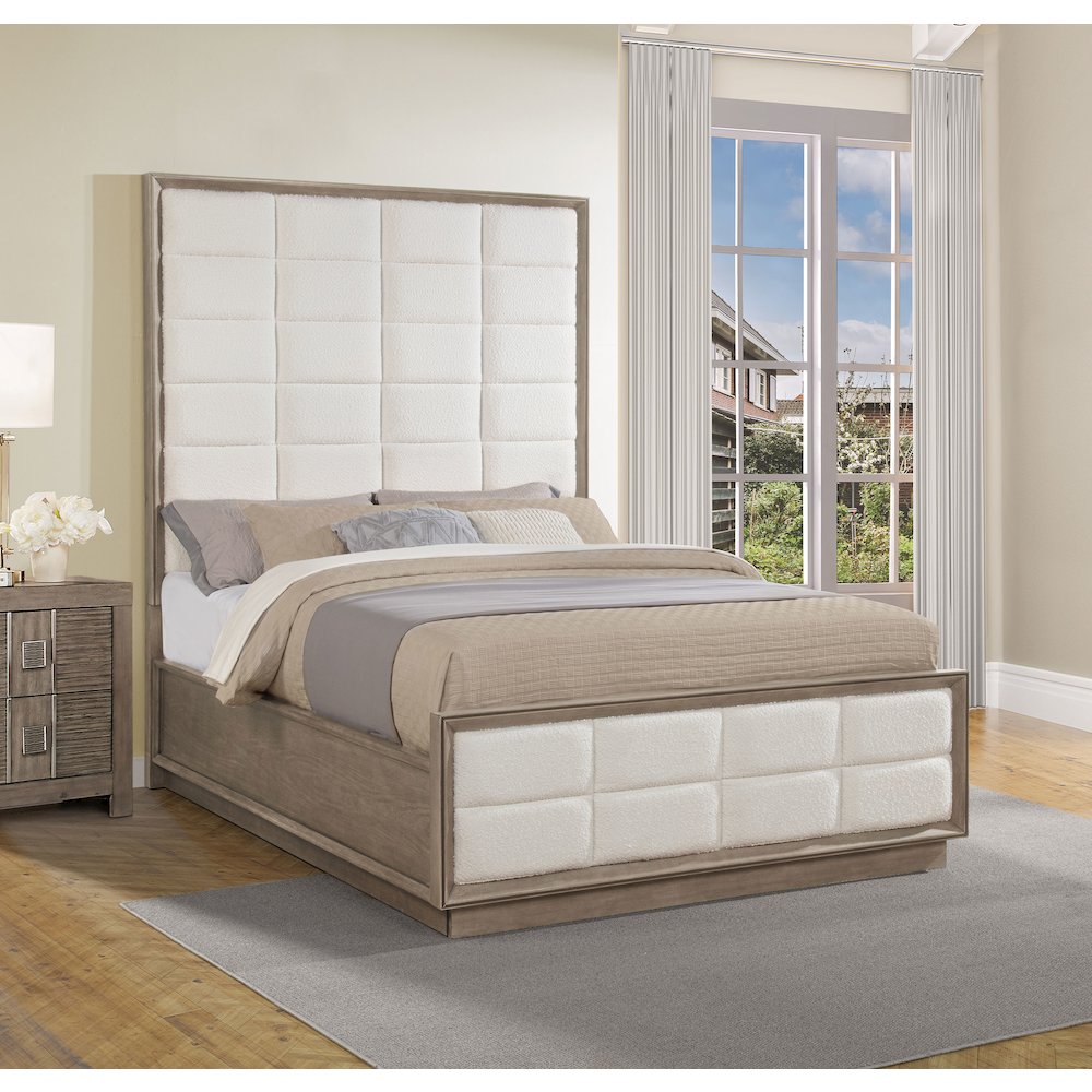 Durango 77-inch Queen Panel Bed Washed Oak. Picture 8