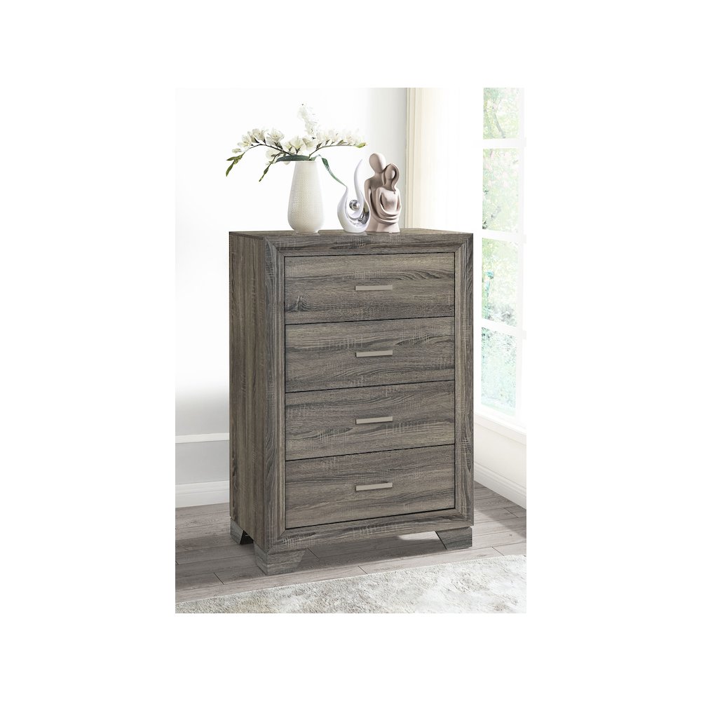 Wright 4-drawer Chest of Drawers Brown Oak. Picture 12