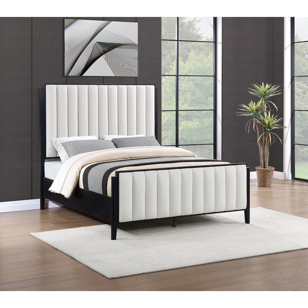Brookmead 60-inch Upholstered Queen Bed Black. Picture 6