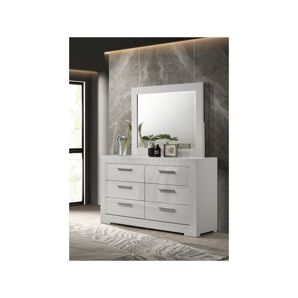 Ives 6-drawer Dresser and Mirror White High Gloss. Picture 11