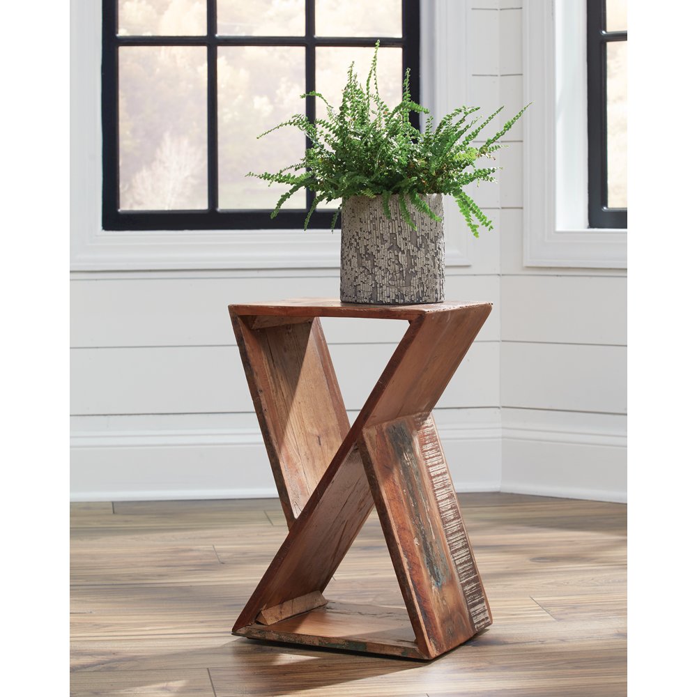 Lily Solid Reclaimed Wood Accent Side Table Natural. Picture 7