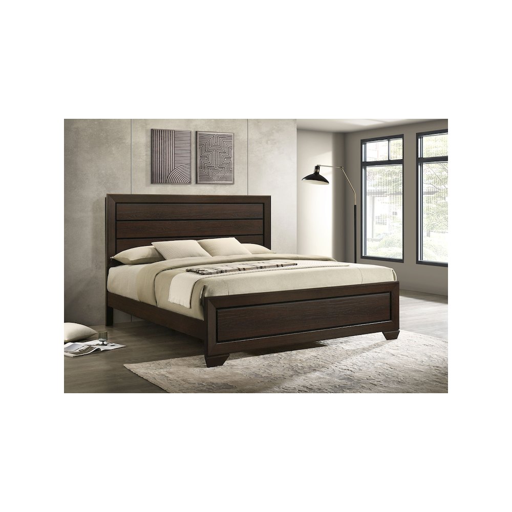Kauffman Wood Eastern King Panel Bed Dark Cocoa. Picture 7