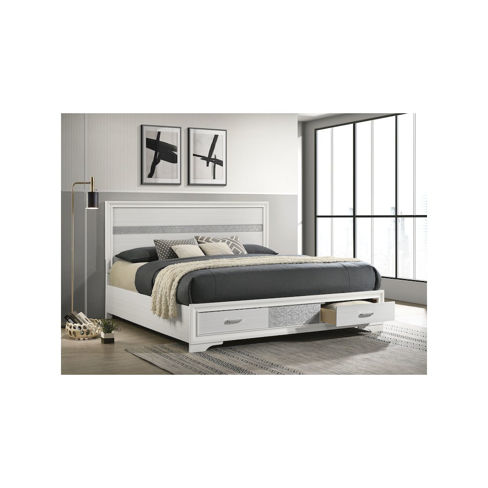 Miranda 51-inch Wood Eastern King Storage Panel Bed White. Picture 7