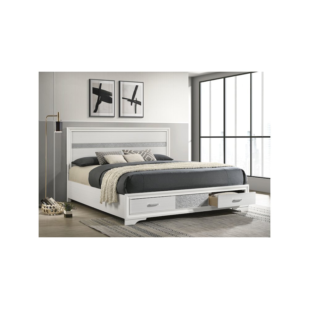 Miranda 51-inch Wood California King Storage Panel Bed White. Picture 7