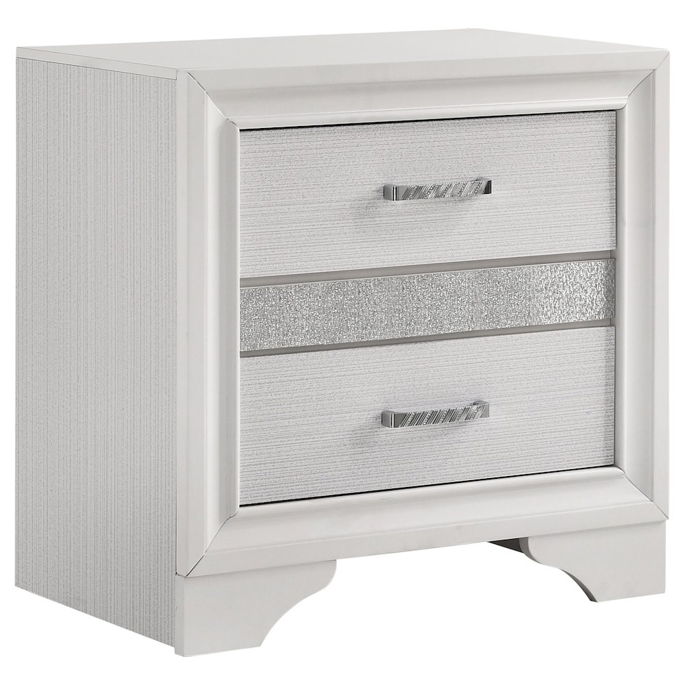 Miranda 4-piece Queen Bedroom Set White. Picture 4