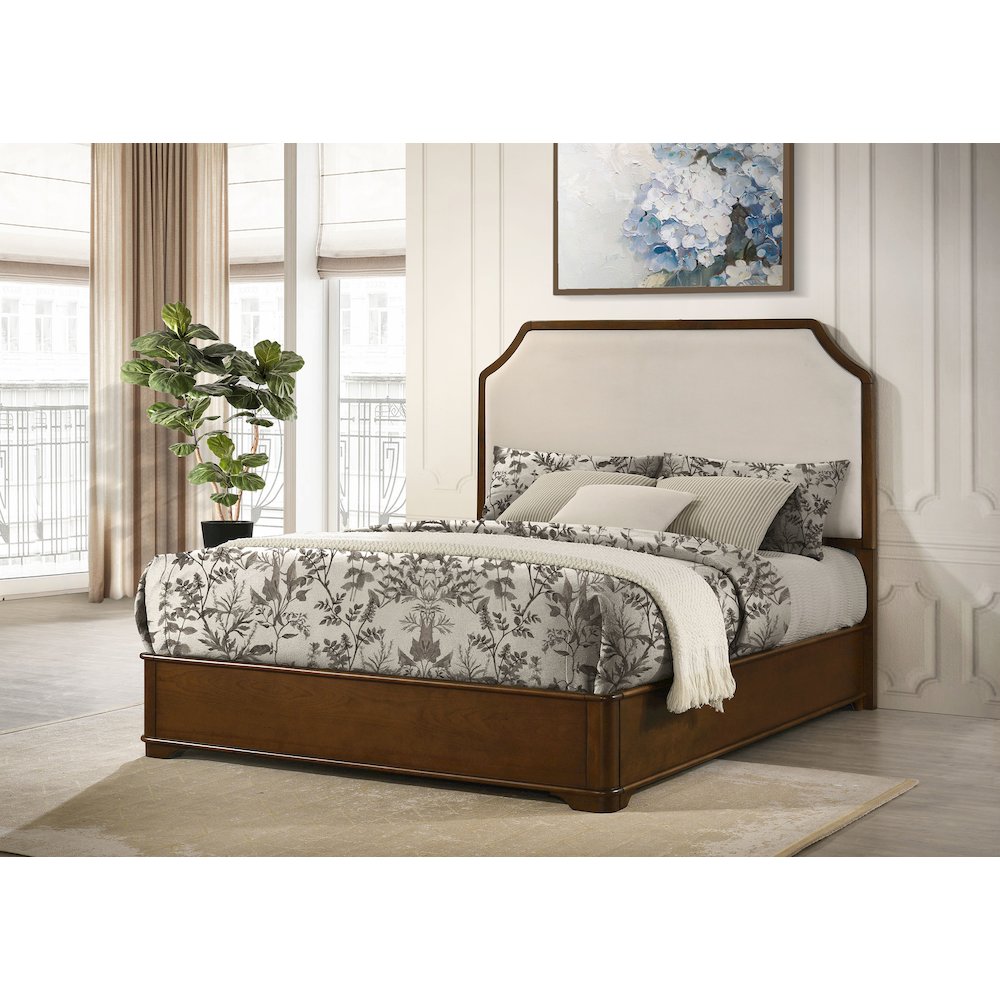 Garland 58-inch Queen Panel Bed Cream and Brown Cherry. Picture 2