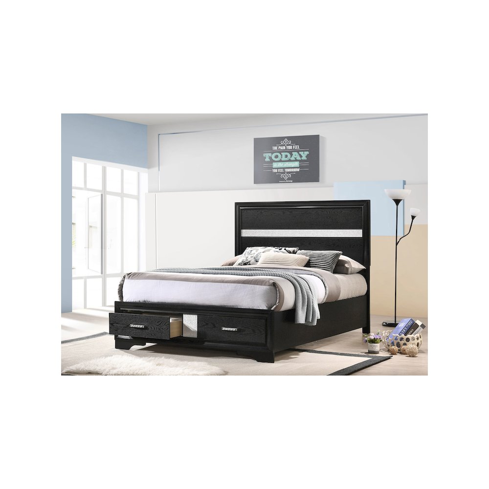 Miranda 51-inch Wood Full Storage Panel Bed Black. Picture 11