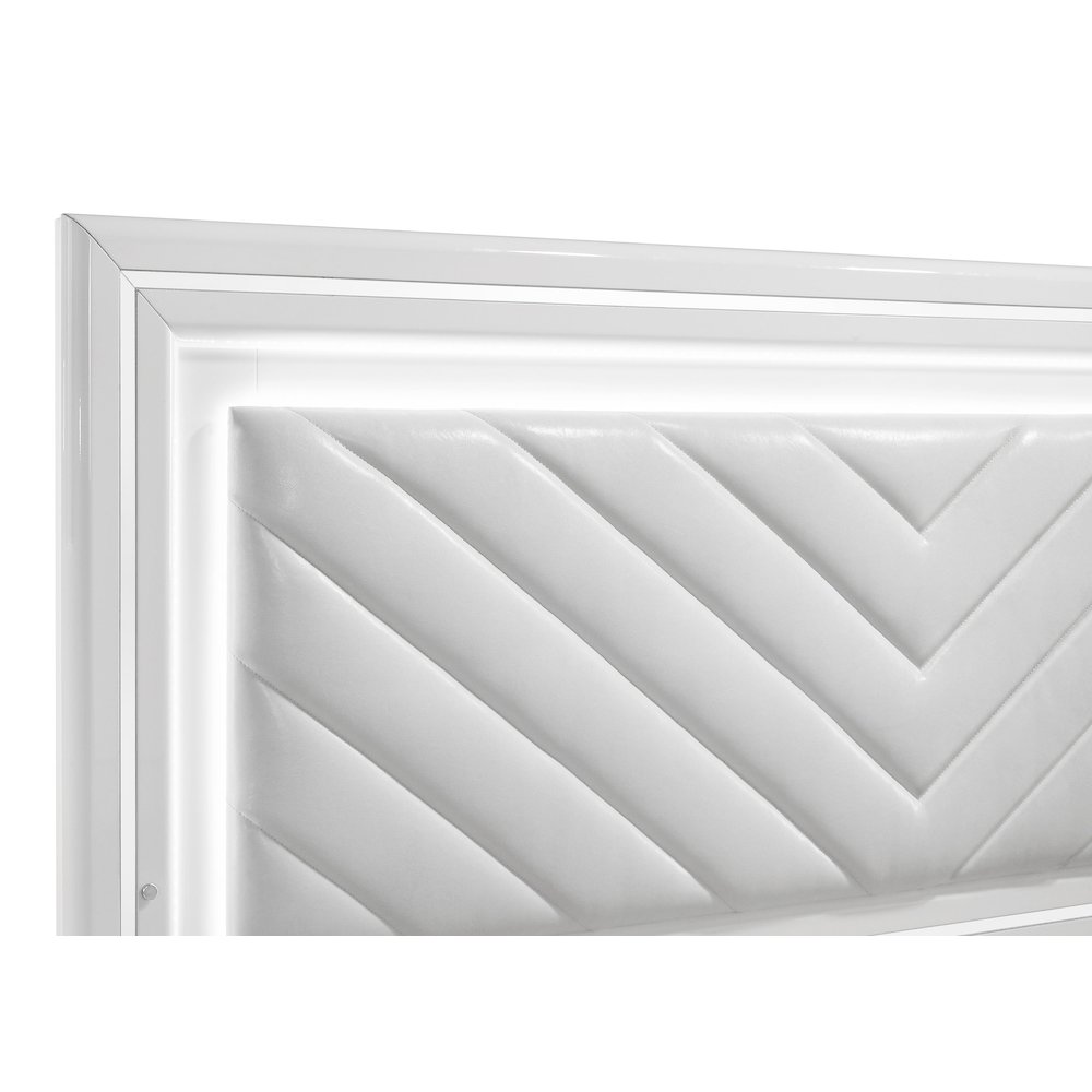 Cassia Eastern King LED Panel Bed White High Gloss. Picture 7