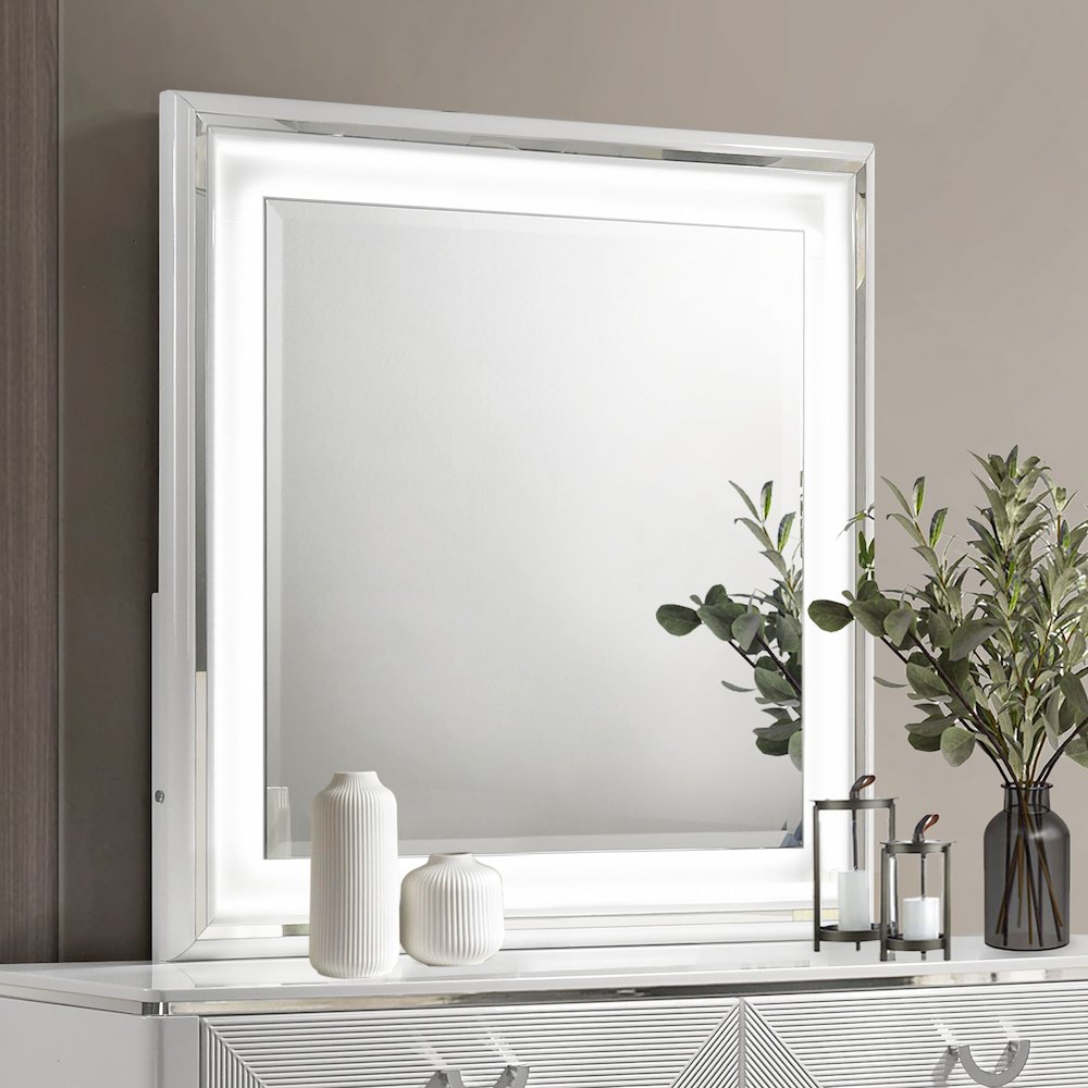 Cassia Dresser Mirror White High Gloss. Picture 2