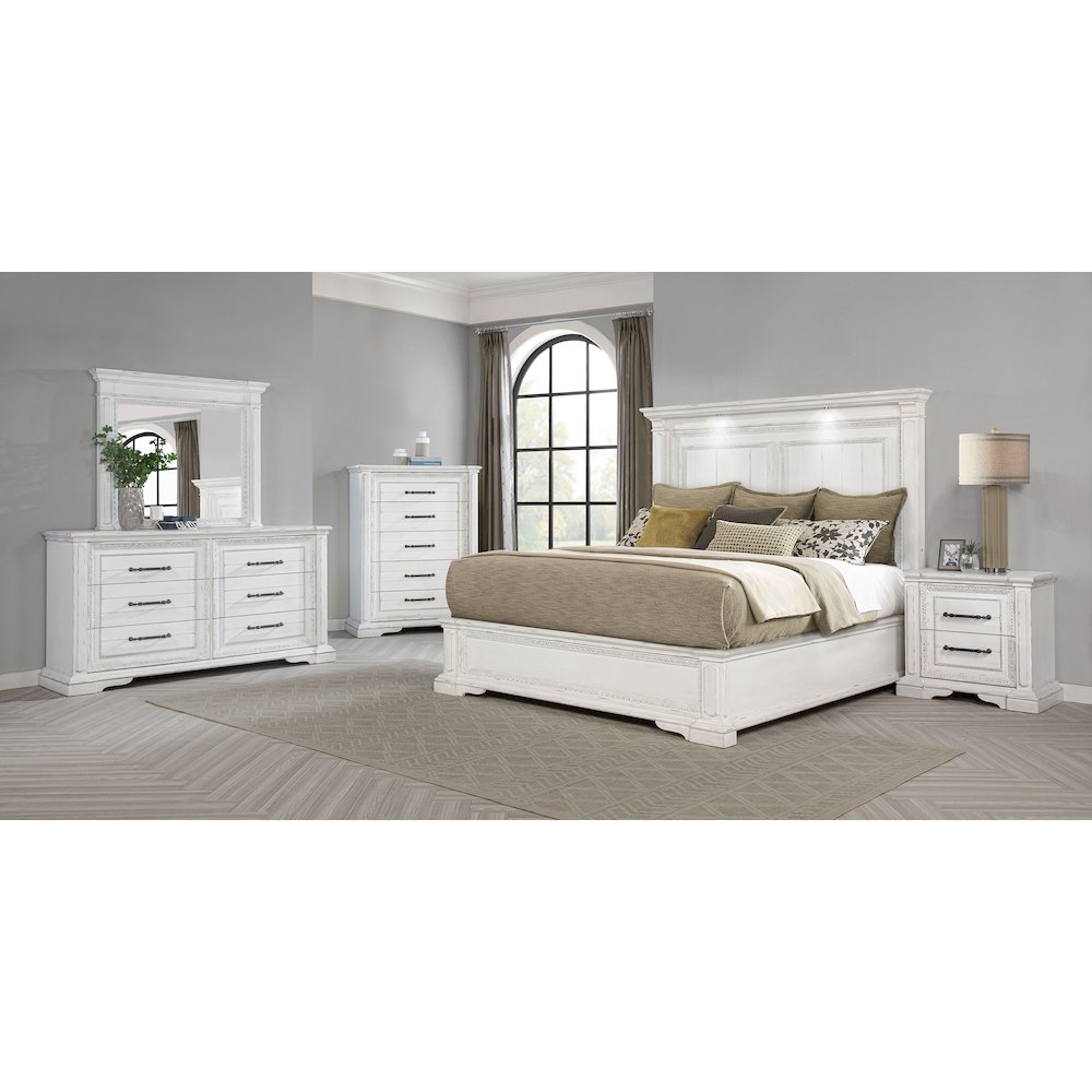 McKinney 5-drawer Bedroom Chest of Drawers Vintage White. Picture 12