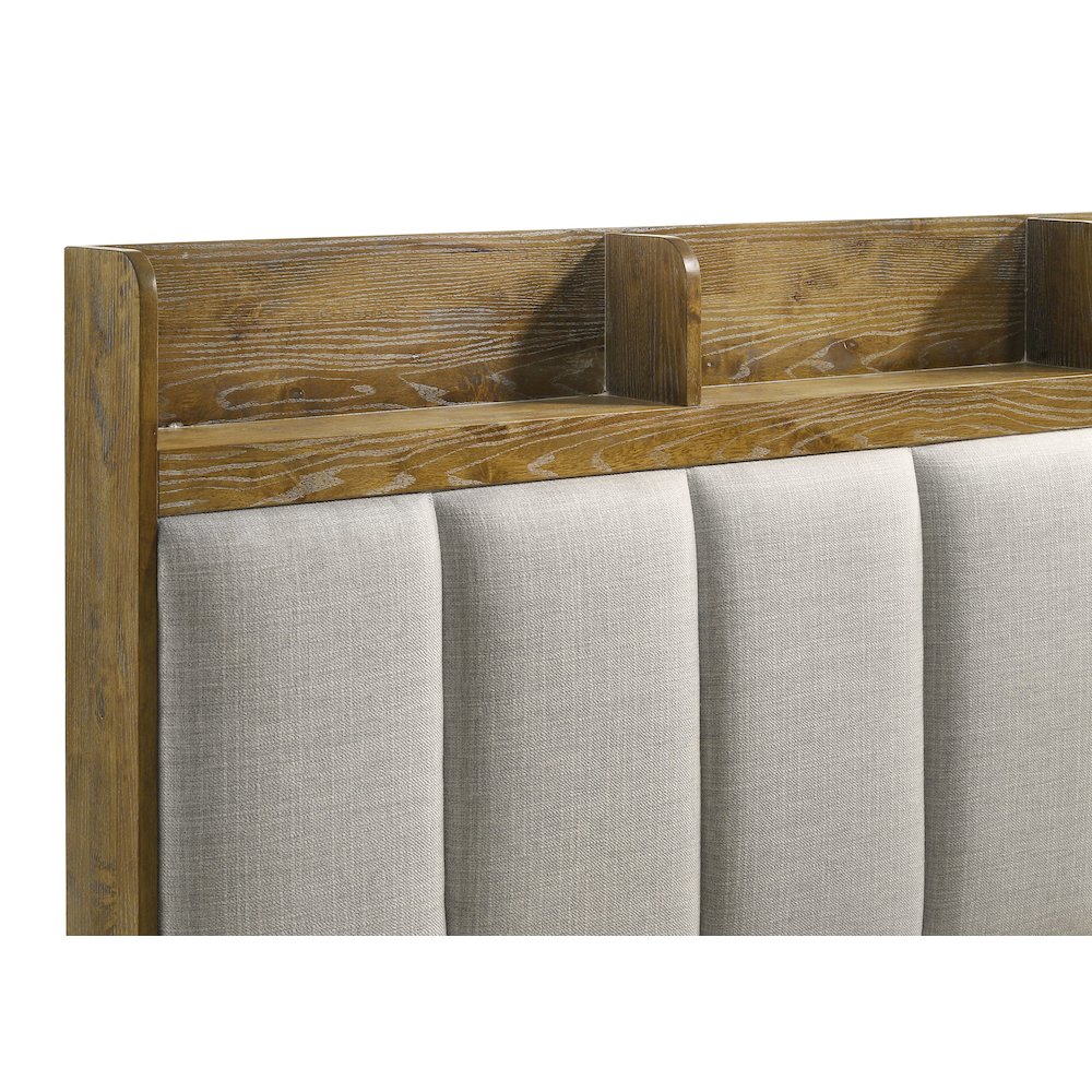 Henderson 4-piece Queen Bedroom Set Medium Oak. Picture 11