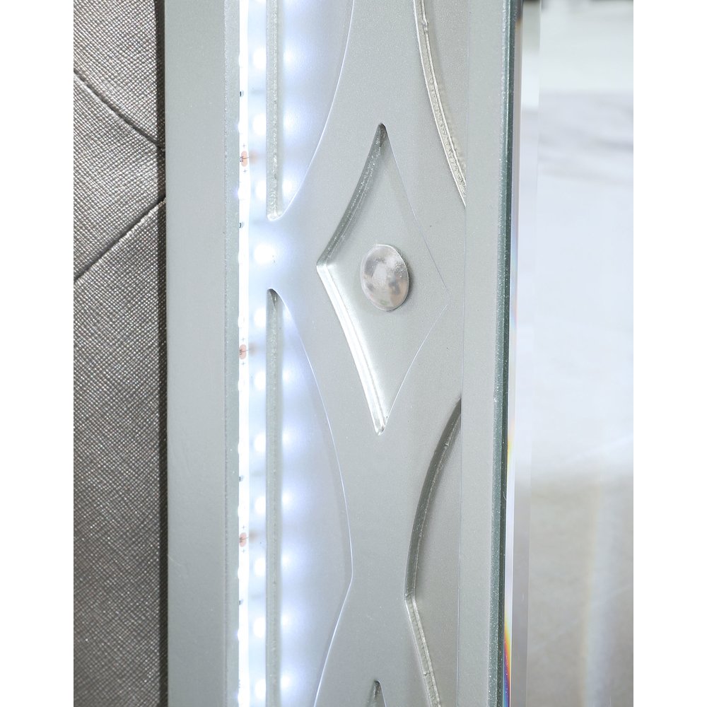 Gunnison Wood Queen LED Panel Bed Silver Metallic. Picture 8