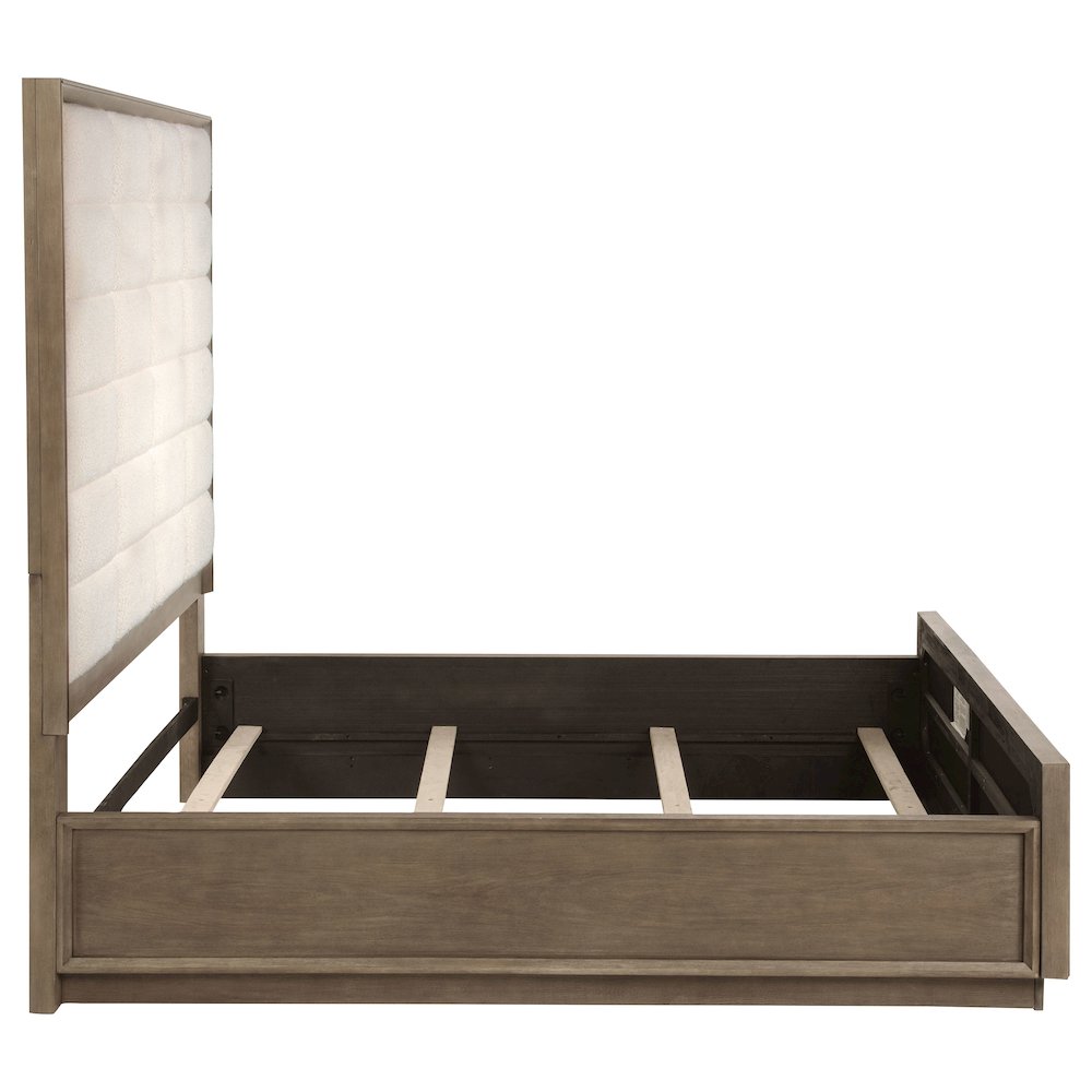Durango 77-inch Queen Panel Bed Washed Oak. Picture 6