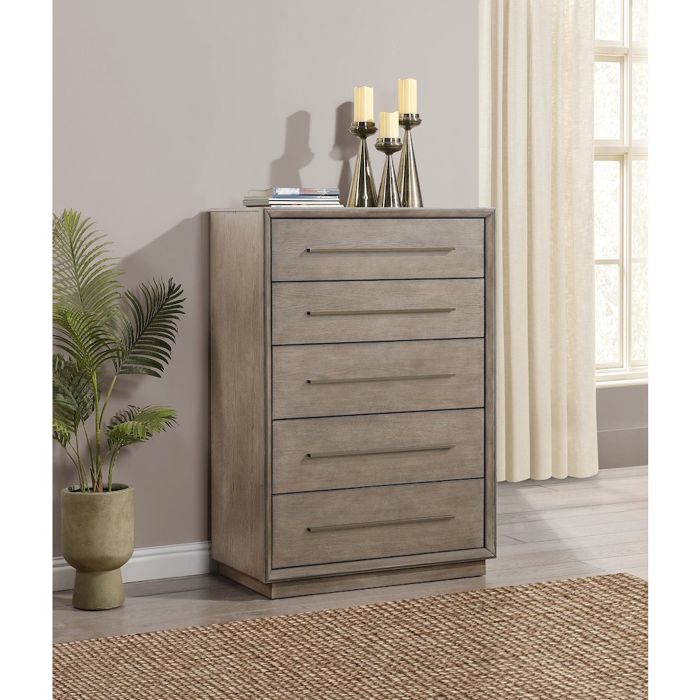 Durango 8-drawer Bedroom Chest Washed Oak. Picture 10