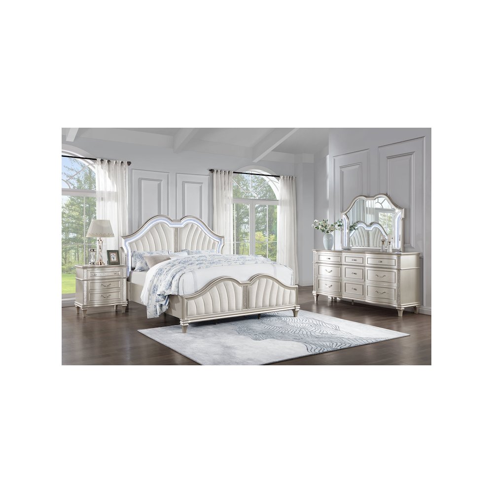 Evangeline 4-piece Queen Bedroom Set Silver Oak. Picture 2