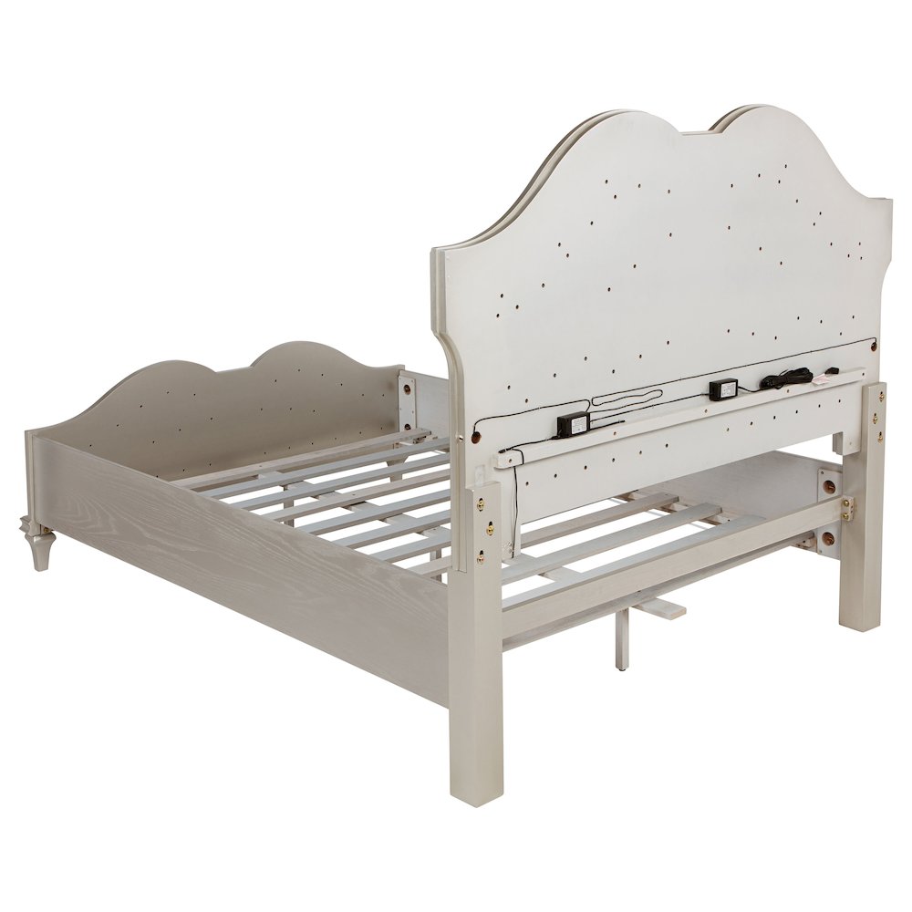 Evangeline 4-piece Queen Bedroom Set Silver Oak. Picture 4