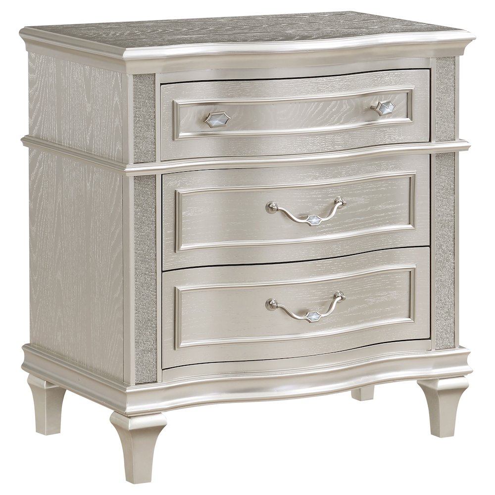 Evangeline 5-piece Queen Bedroom Set Silver Oak. Picture 5