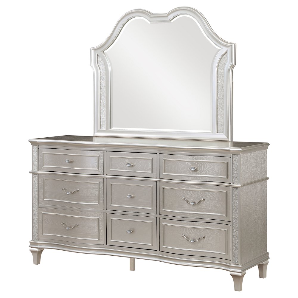 Evangeline 9-drawer Dresser with Mirror Silver Oak. Picture 4
