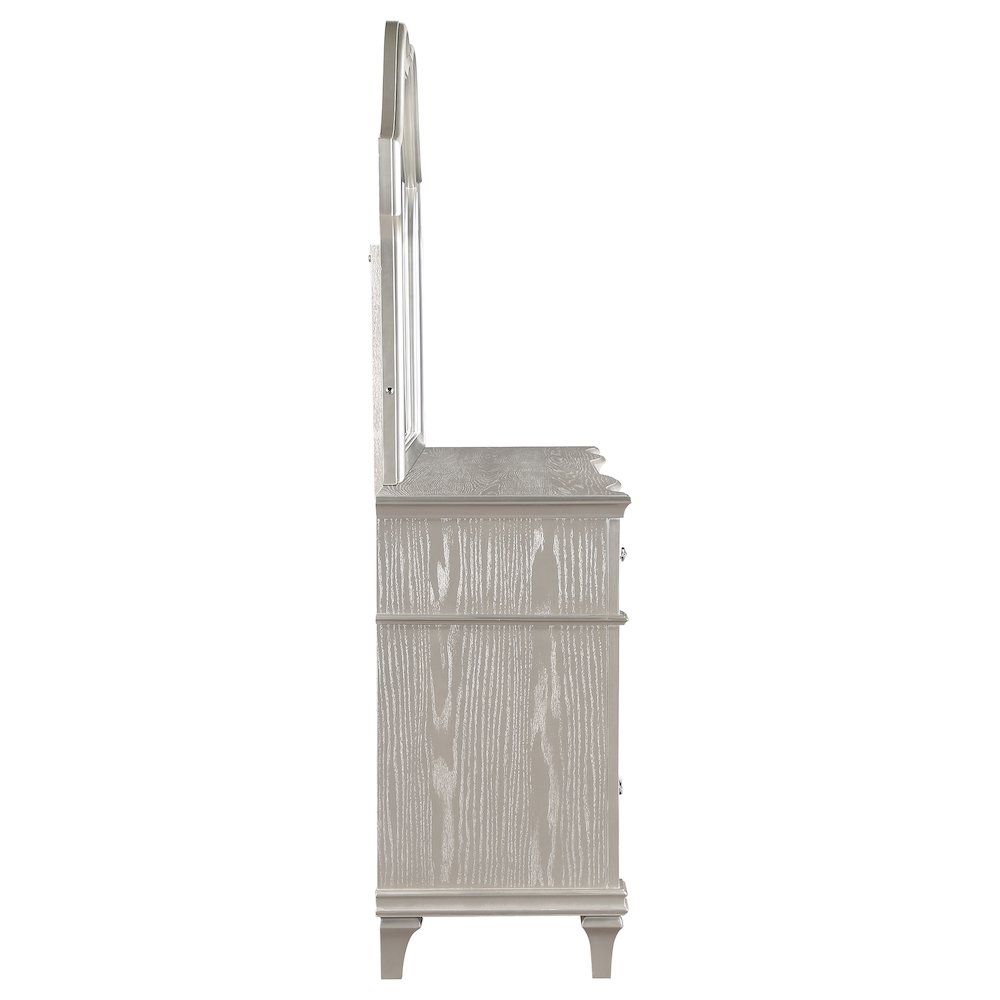 Evangeline 9-drawer Dresser with Mirror Silver Oak. Picture 9