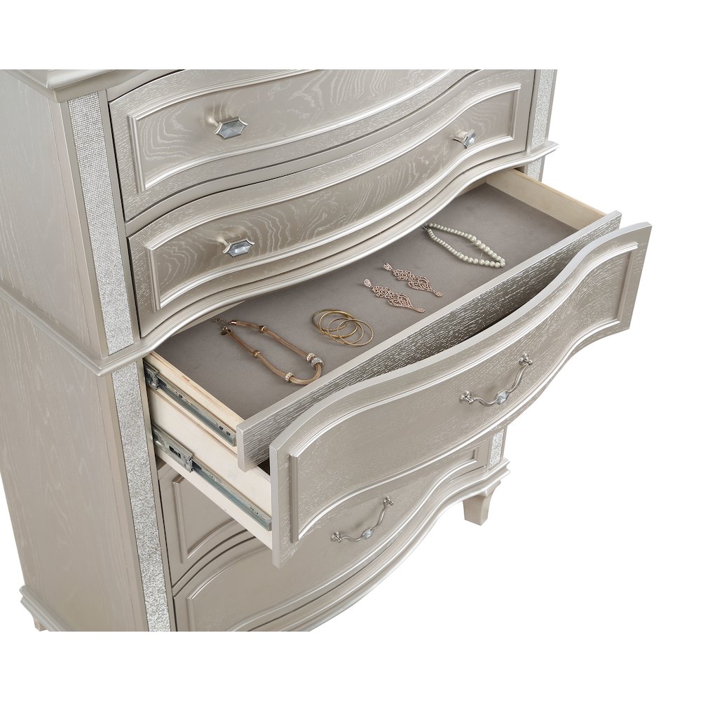 Evangeline 6-drawer Bedroom Chest Silver Oak. Picture 14