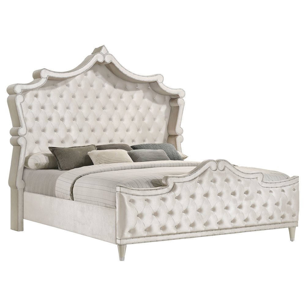 Antonella 5-piece Eastern King Bedroom Set Ivory. Picture 1