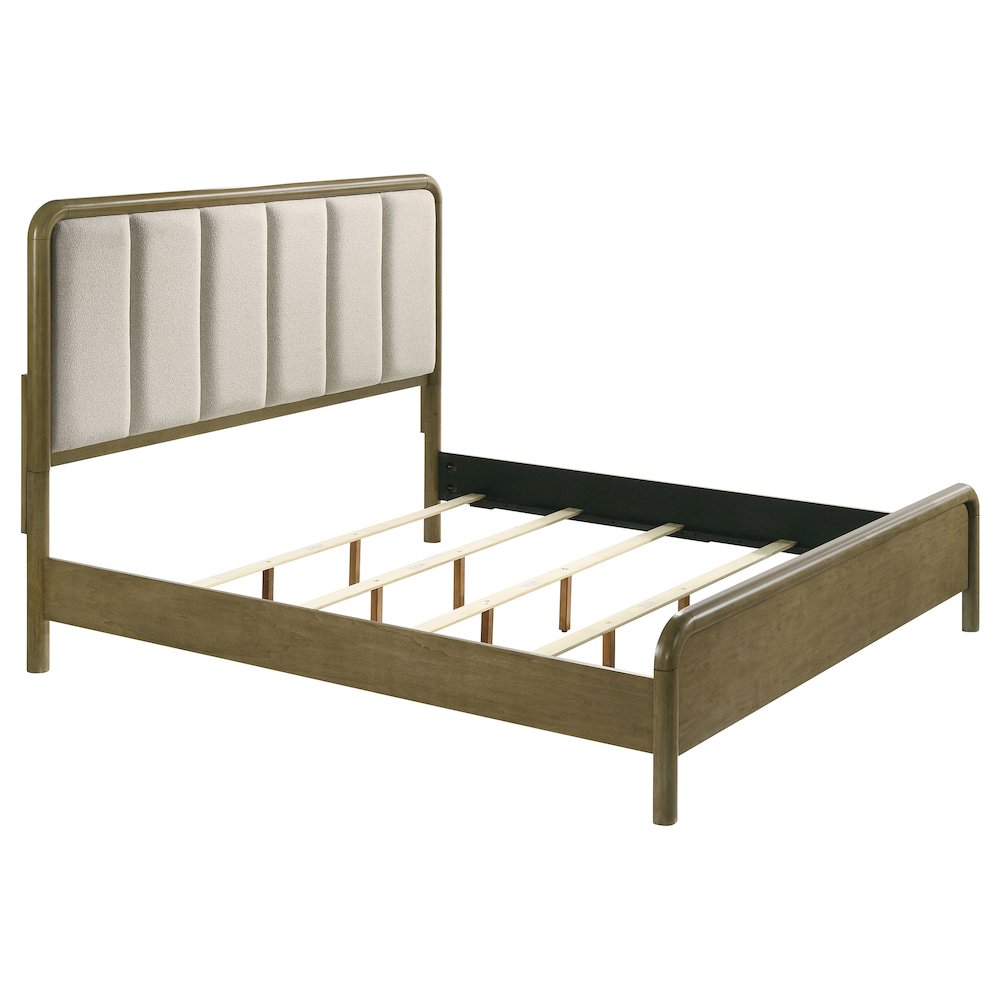 Amsbury 5-piece Queen Bedroom Set Nutmeg. Picture 3