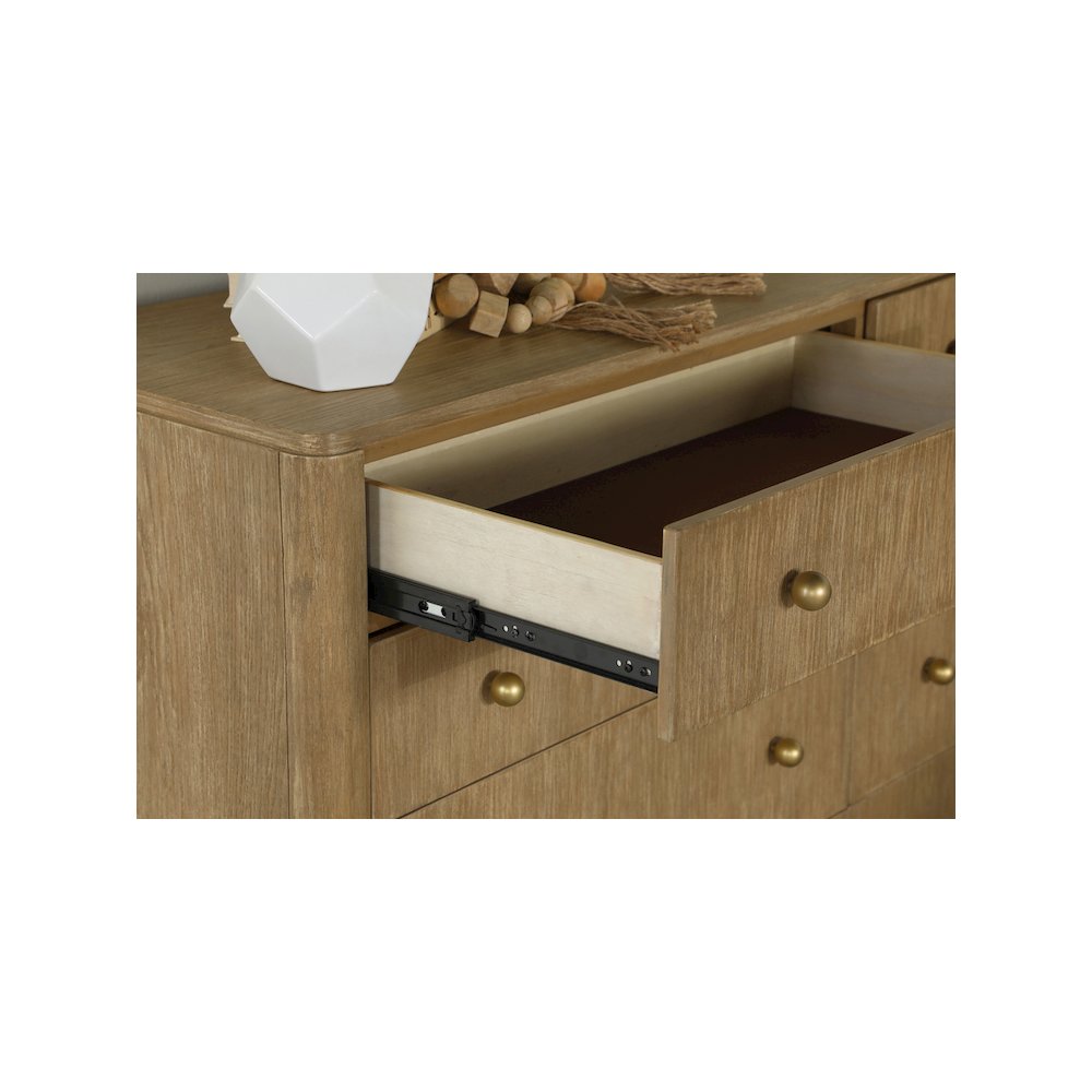 Arini 8-drawer Dresser Sand Wash. Picture 13