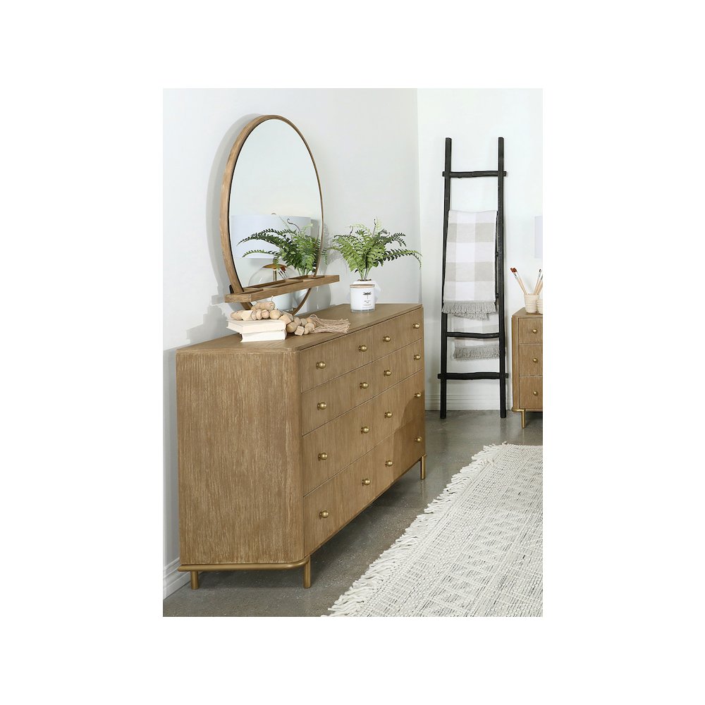 Arini 8-drawer Dresser with Mirror Sand Wash. Picture 8