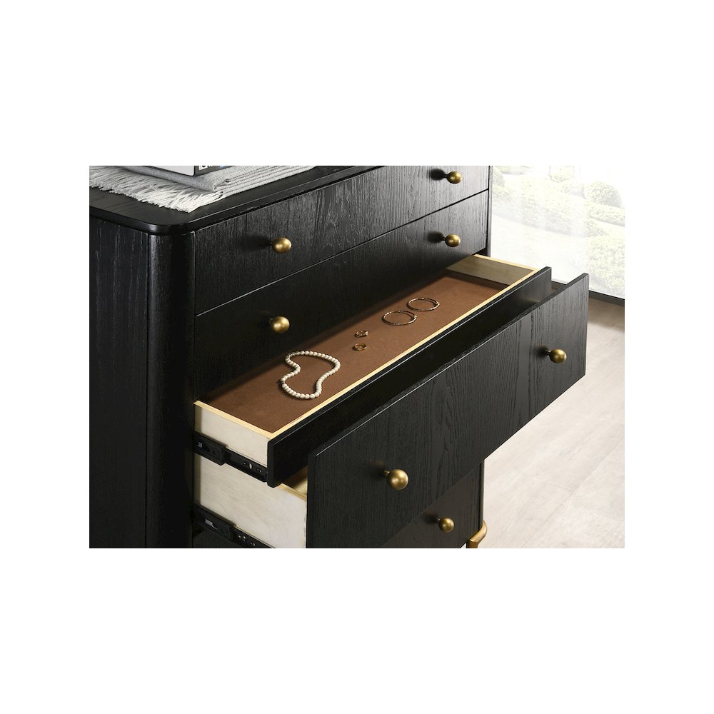 Arini 5-drawer Bedroom Chest Black. Picture 14