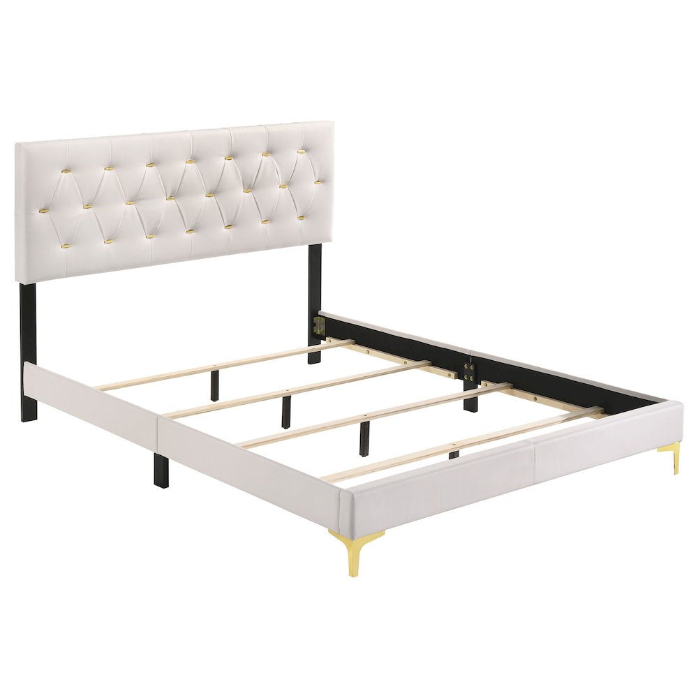 Kendall 4-piece California King Bedroom Set White. Picture 2