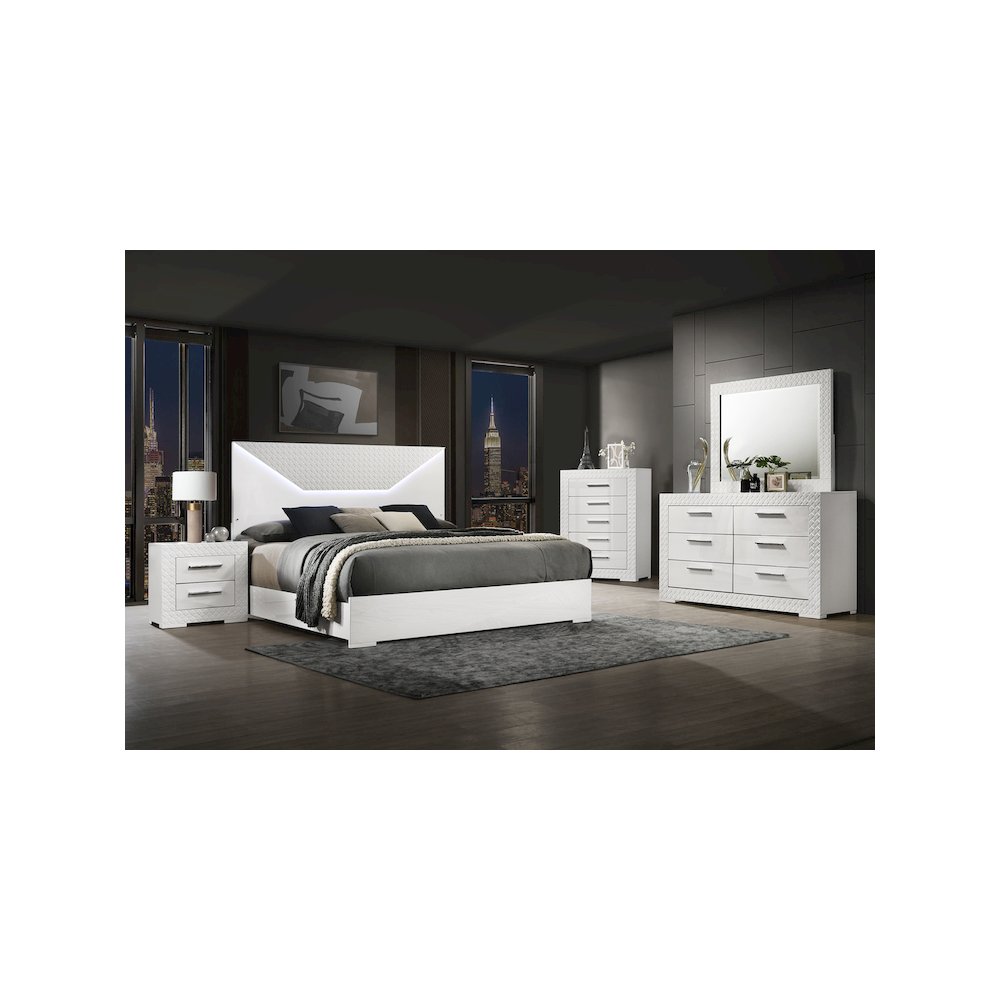 Ives 5-piece Queen Bedroom Set White High Gloss. Picture 2