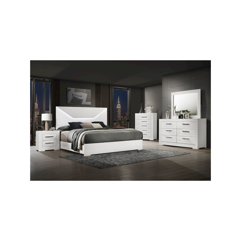 Ives 6-drawer Dresser and Mirror White High Gloss. Picture 12