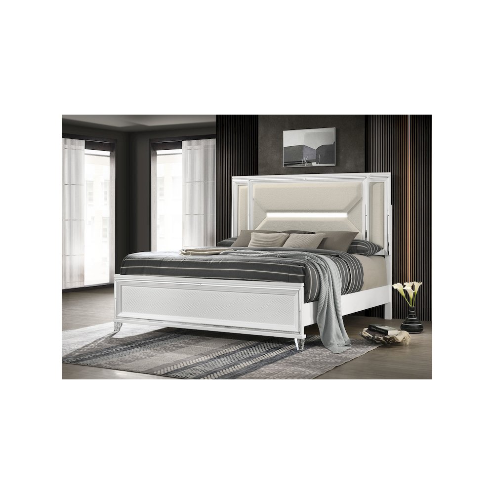 Marmore 64-inch Eastern King Panel Bed LED Headboard White. Picture 7