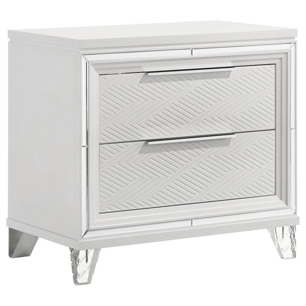 Marmore 5-piece Queen Bedroom Set White. Picture 5