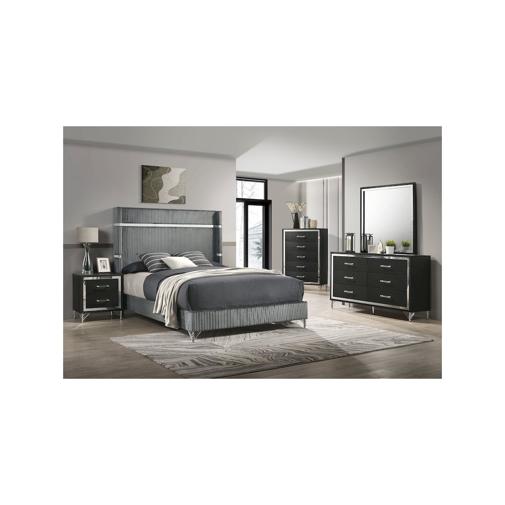 Lucia 5-drawer Bedroom Chest of Drawers Black. Picture 12