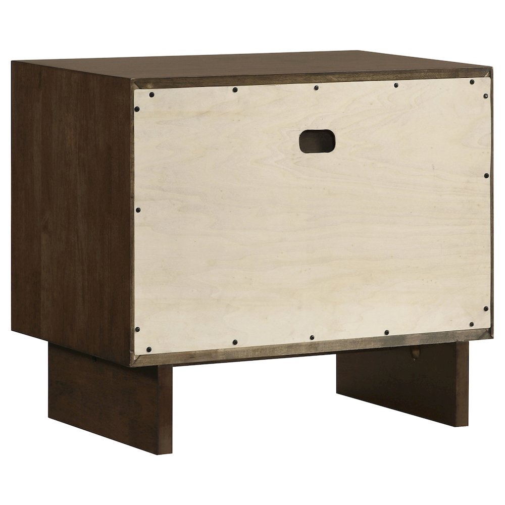 Glenwood 5-piece Eastern King Bedroom Set Warm Brown. Picture 6