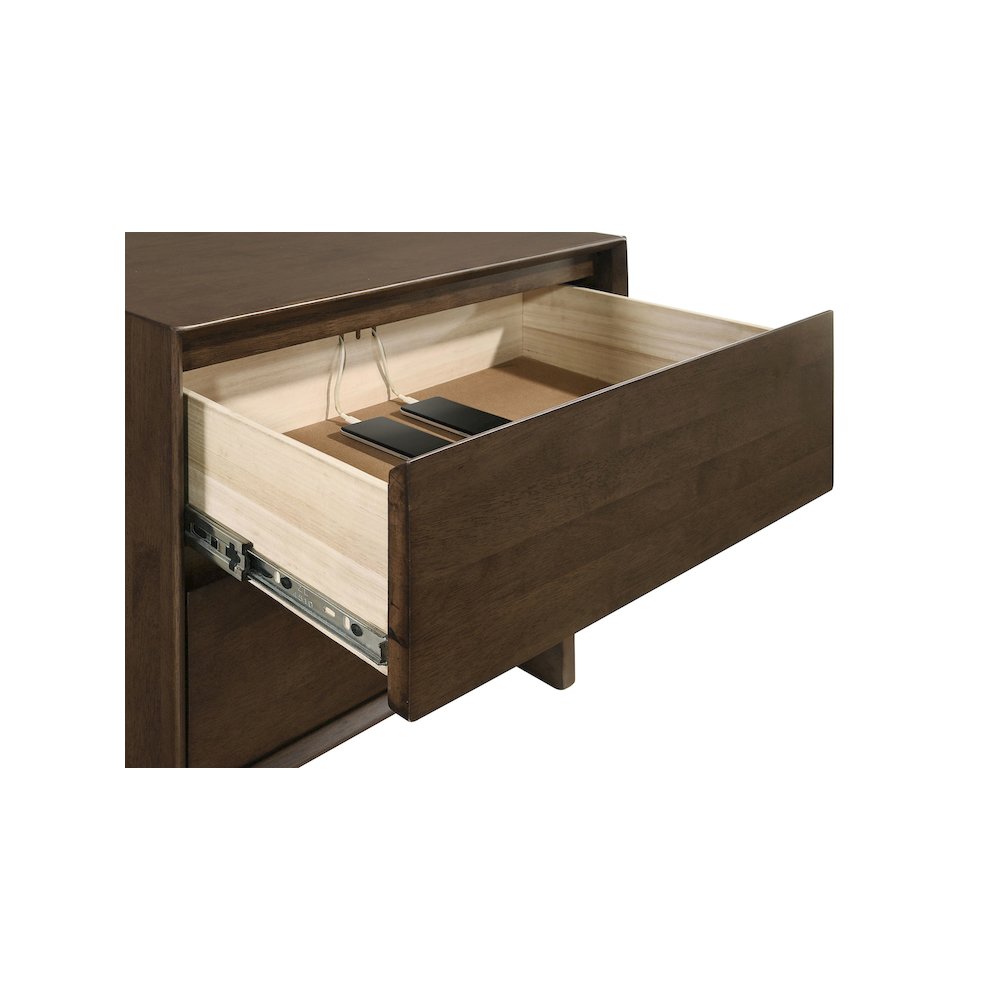 Glenwood 5-piece Eastern King Bedroom Set Warm Brown. Picture 15