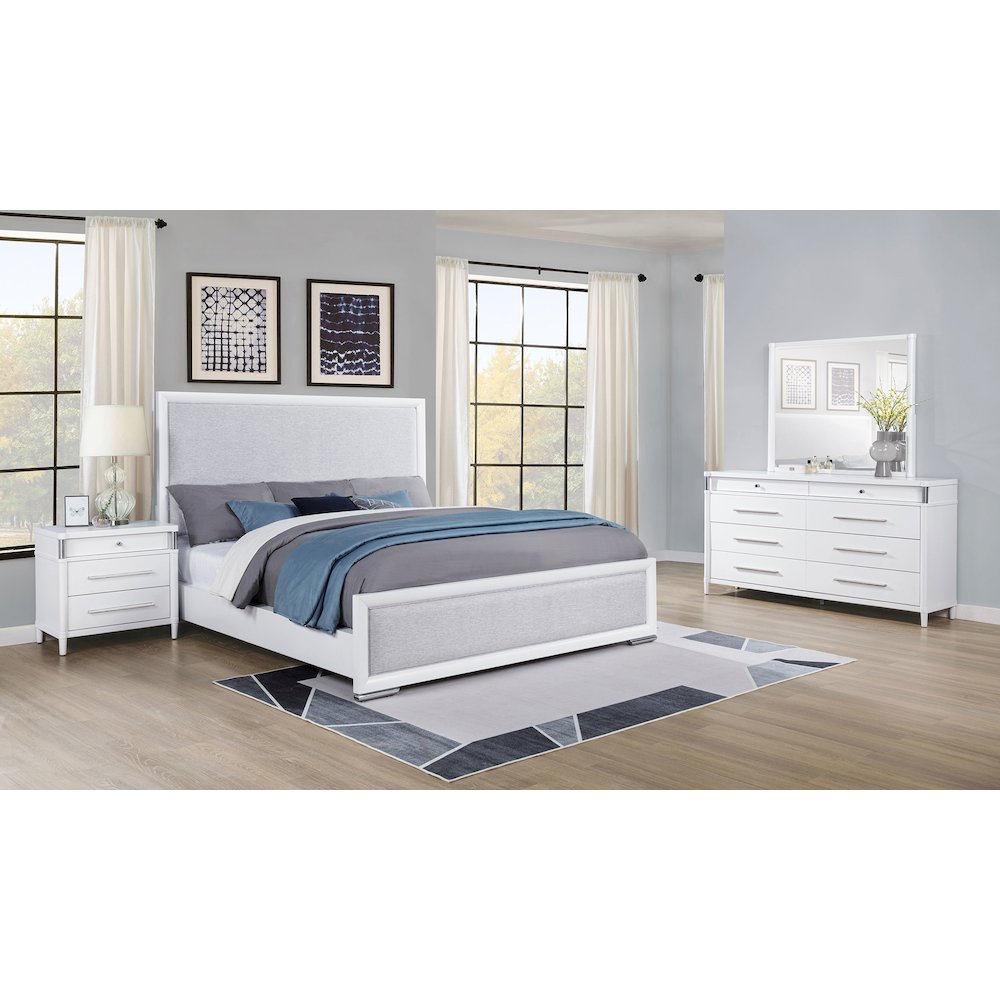Gracemont 4-piece California King Bedroom Set White. Picture 7