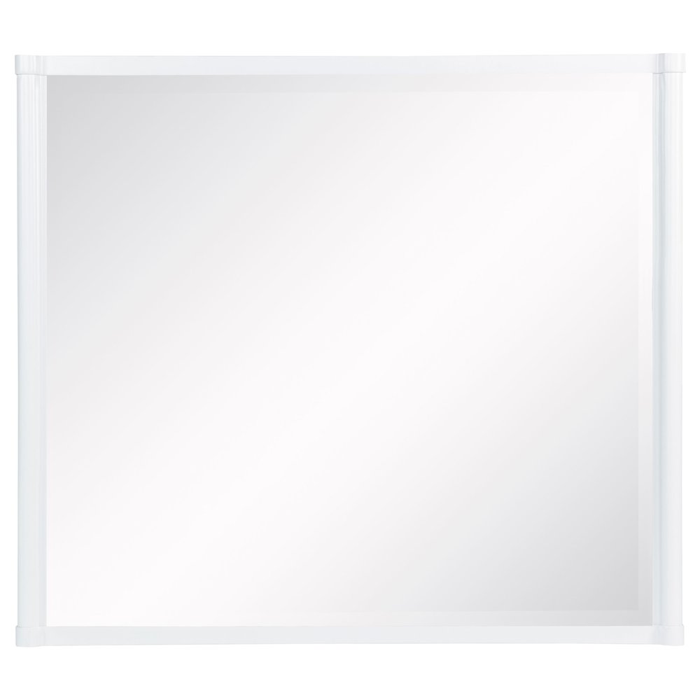 Gracemont 4-piece California King Bedroom Set White. Picture 10