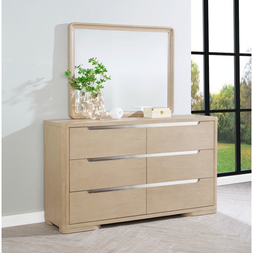 Ladera 6-drawer Bedroom Dresser and Mirror Light Elm. Picture 2