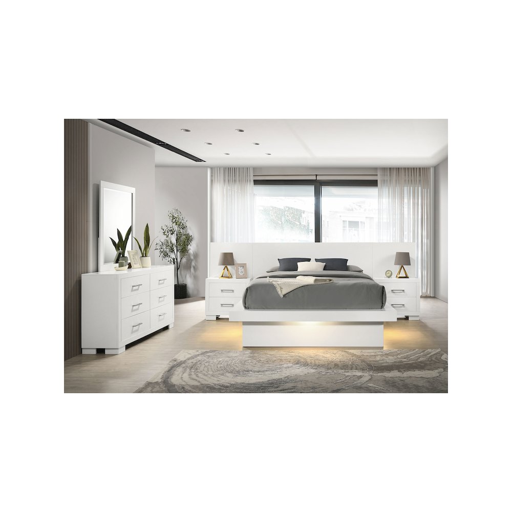Jessica 5-piece Queen LED Bedroom Set Cream White. Picture 13