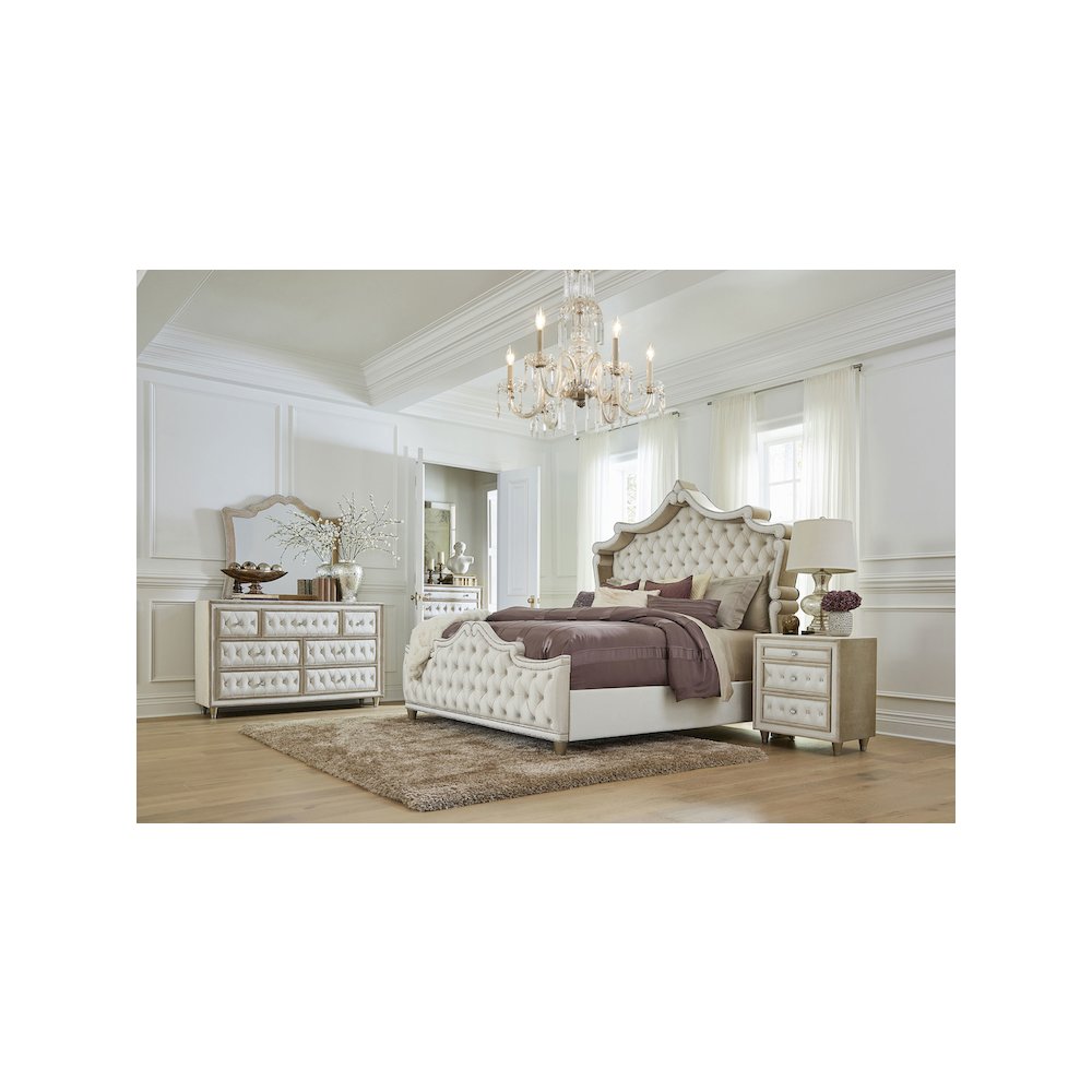 Antonella 5-piece Eastern King Bedroom Set Ivory. Picture 8