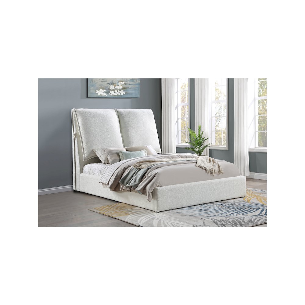 Gwendoline Upholstered Queen Panel Bed White. Picture 11