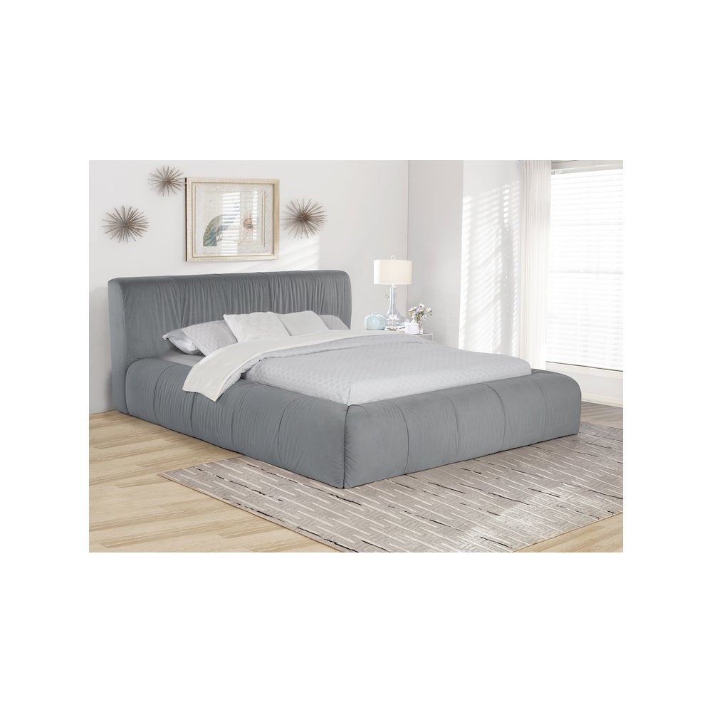 Wilshire Upholstered Queen Platform Bed Grey. Picture 6