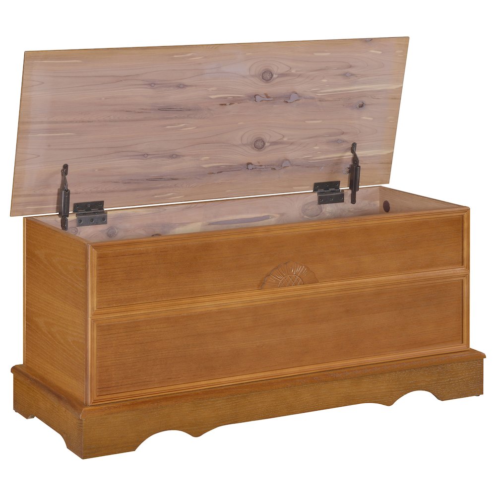 Paula Cedar Chest Honey. Picture 3