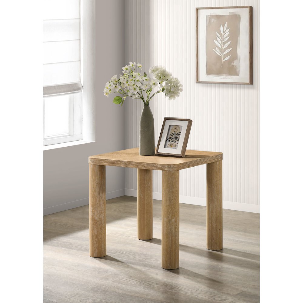 Castlewood Engineered Wood Accent Side End Table Light Oak. Picture 2