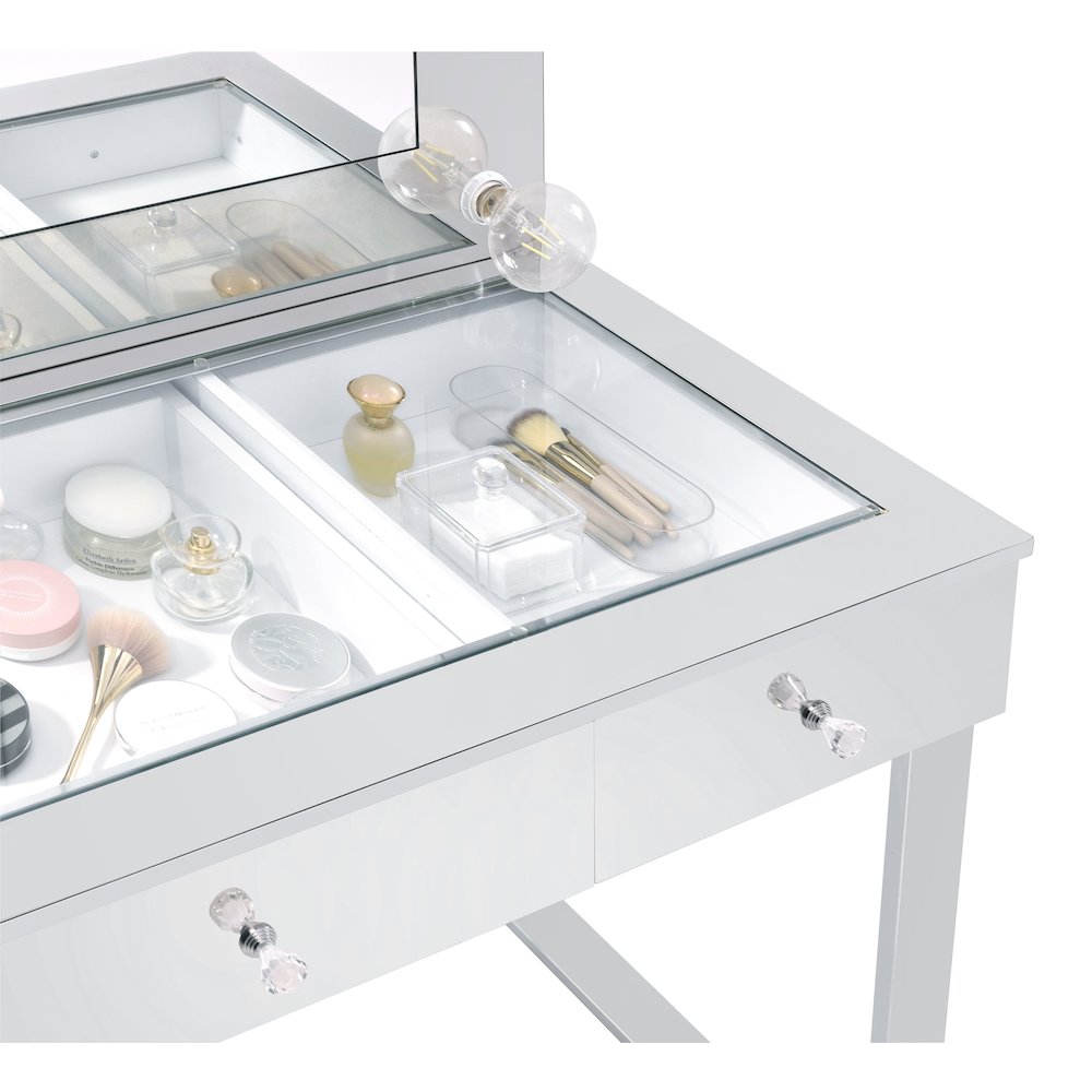 Umbridge 3-drawer Vanity Set with Lighting Chrome and White. Picture 8