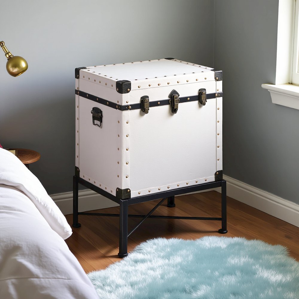 White Accent Cabinet with Nailhead Trim, Storage Trunk, Lift Top End Table. Picture 5